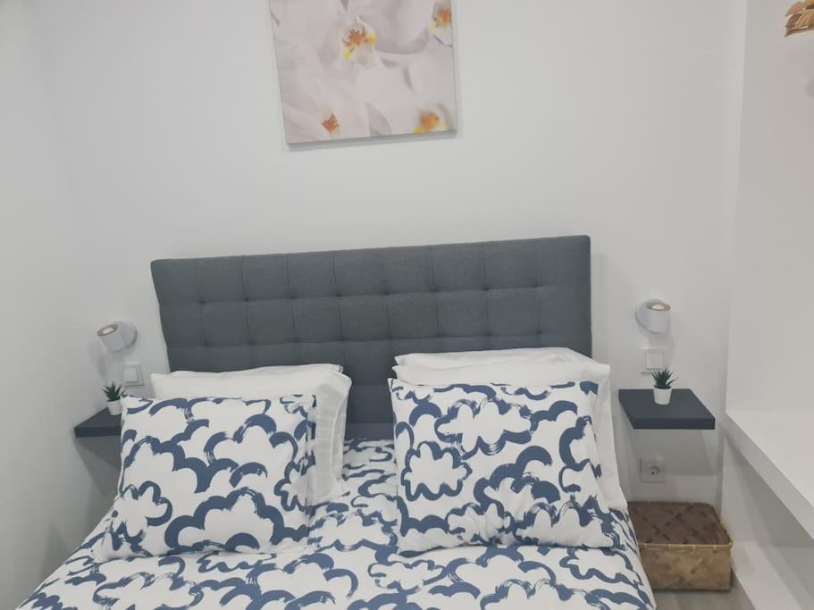 "Linda'S Guest House" Beach House With Private Patio & Hot Tub, 3 Min From The Beach Costa de Caparica Eksteriør bilde